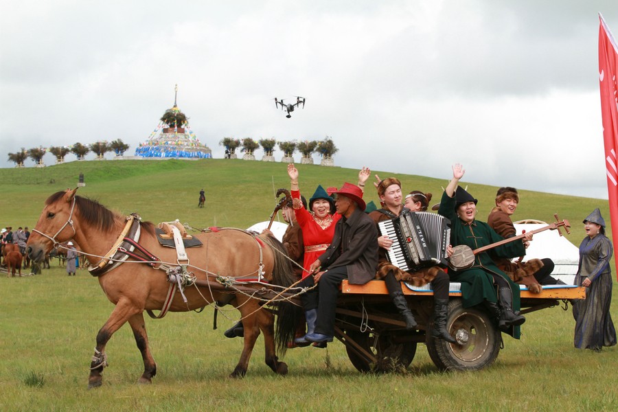 【新时代·边疆行】内蒙古鄂温克族自治旗举行成立60周年庆祝大会暨那达慕大会